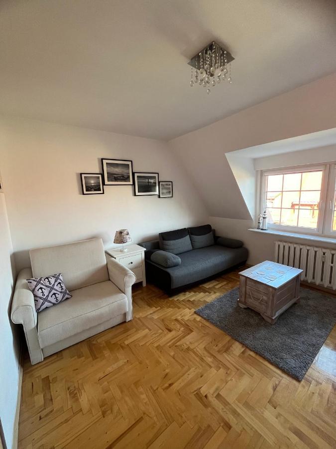 Apartament Kolobrzeska Mansarda, Narutowicza 8 Kolobřeh Exteriér fotografie